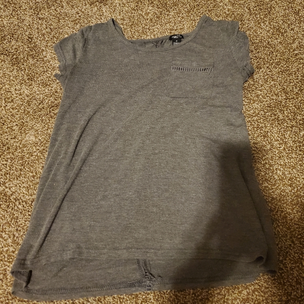 Rue 21 med shirt